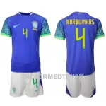 Brasilien Marquinhos 4 VM 2022 Fotbollströja Barn Borta