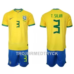 Brasilien Thiago Silva 3 VM 2022 Fotbollströja Barn Hemma Brasilien Thiago Silva 3 VM 2022 Fotbollströja Barn Hemma