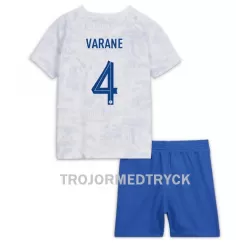 Frankrike Raphael Varane 4 VM 2022 Fotbollströja Barn Borta Frankrike Raphael Varane 4 VM 2022 Fotbollströja Barn Borta