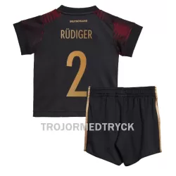 Tyskland Antonio Rudiger 2 VM 2022 Fotbollströja Barn Borta Tyskland Antonio Rudiger 2 VM 2022 Fotbollströja Barn Borta