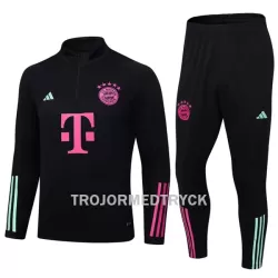 FC Bayern München Träningsträningsoverall Quarter-Zip 2023/24 Svart FC Bayern München Träningsträningsoverall Quarter-Zip 2023/24 Svart