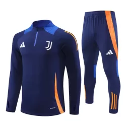Juventus Träningströjasats Quarter-Zip 2024/25 Navy Juventus Träningströjasats Quarter-Zip 2024/25 Navy