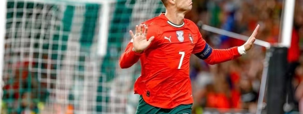 Kan 40-årige Cristiano Ronaldo, med övertygelse, vinna fotbollens största ära? Kan 40-årige Cristiano Ronaldo, med övertygelse, vinna fotbollens största ära?