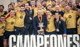 Flick och hans assisterande team har bildat ett starkt tränarteam Flick och hans assisterande team har bildat ett starkt tränarteam